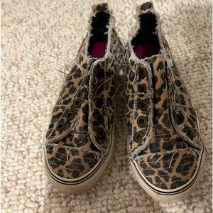Chetah print low rise shoes
